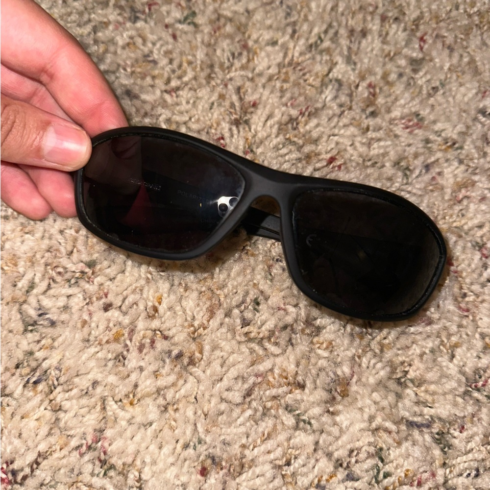 - Polarized sunglasses 🕶️ foster grant black men’s